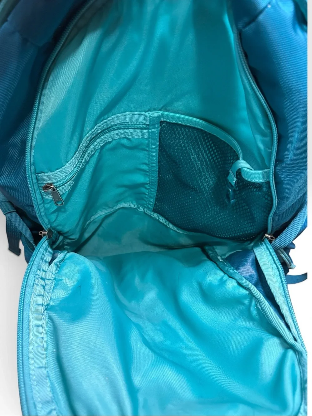 Patagonia Womens Refugio 26L Backpack Teal Blue Hiking Laptop Pack 48080